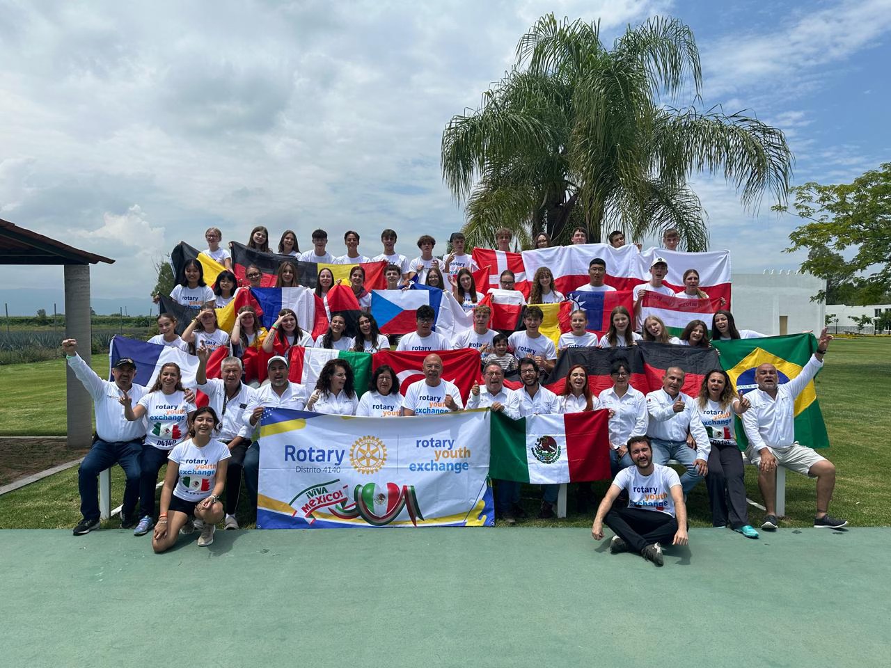 Grupo de jóvenes del intercambio Rotary Distrito 4140